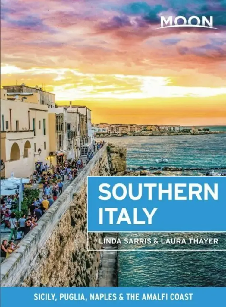 Southern Italy, Moon af Linda Sarris