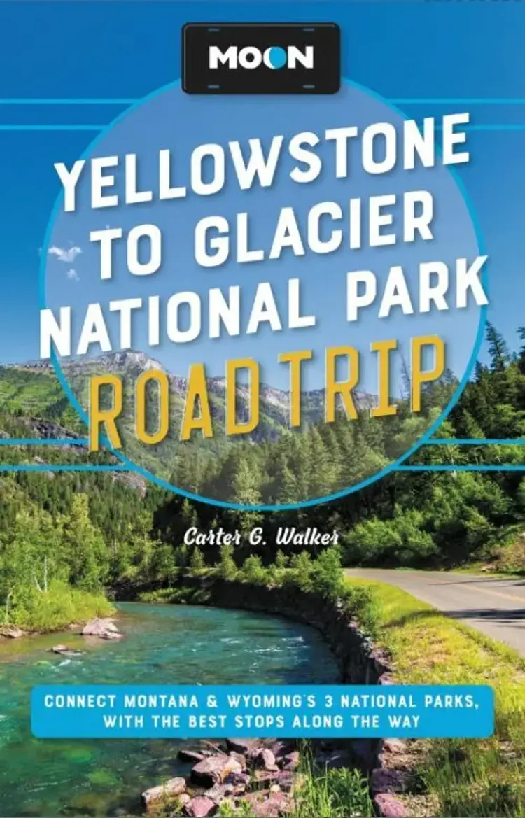 Yellowstone to Glacier National Park Road Trip, Moon af Carter Walker