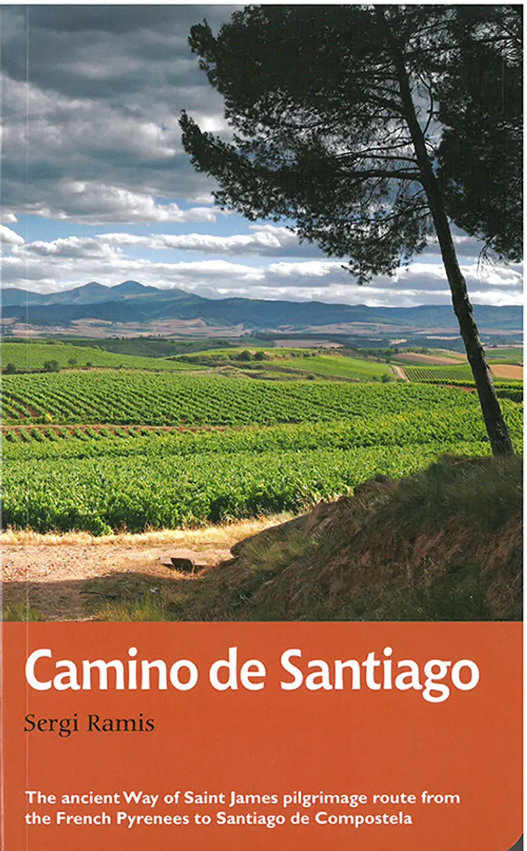 Camino de Santiago: The Ancient Way of Saint James Pilgrimage Route from the French Pyrenees to Santiago de Compostela - Sergi Ramis af Sergi Ramis