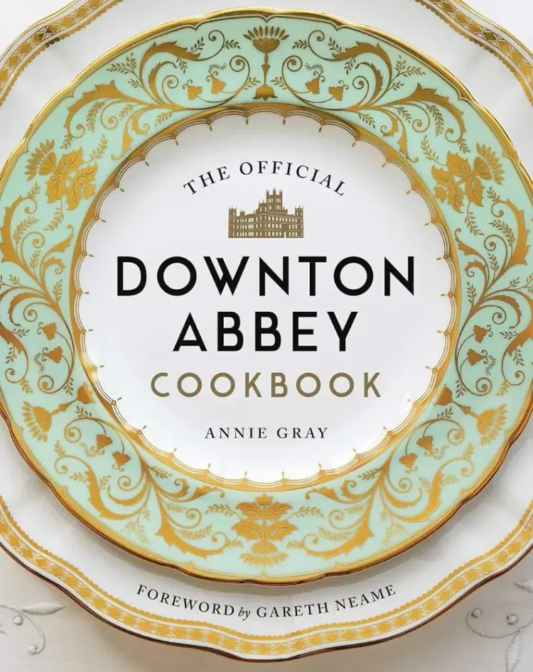 Downton Abbey Cookbook af Annie Gray