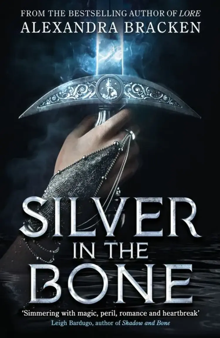 Silver in the Bone - Alexandra Bracken af Alexandra Bracken