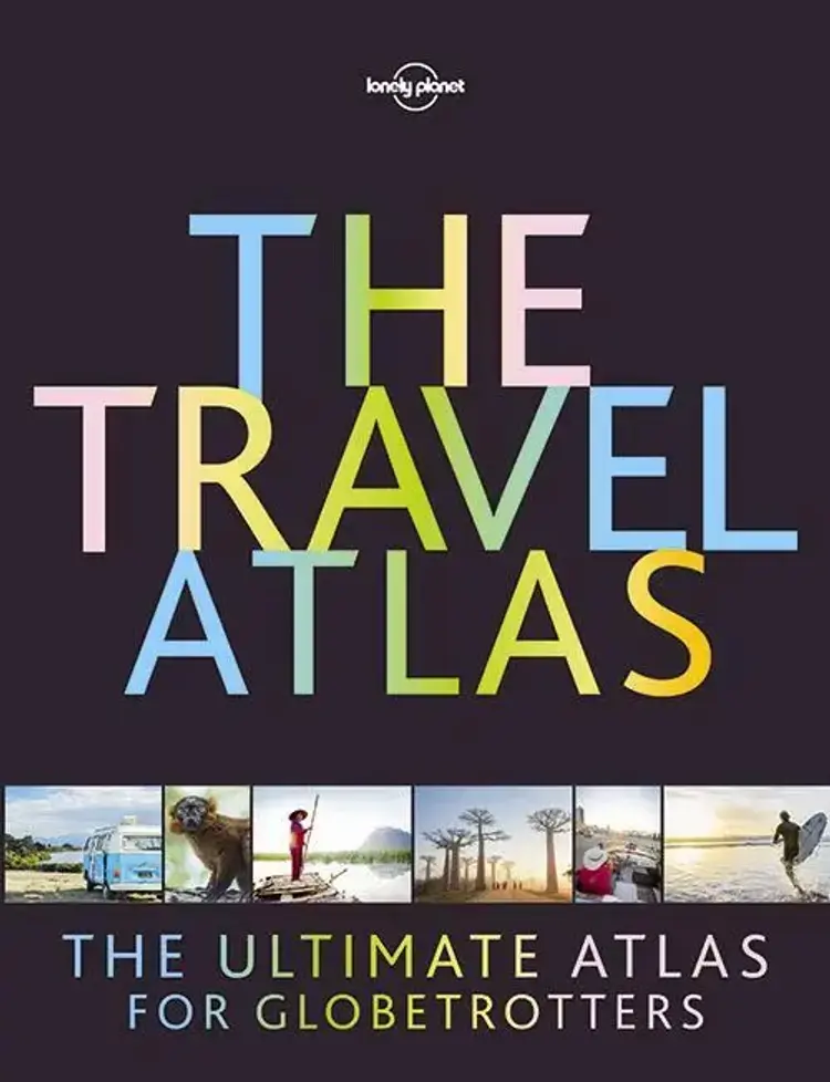 The Travel Atlas: The Ultimate Atlas for Globetrotters af Lonely Planet