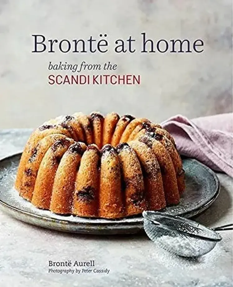 Bronte at home: Baking from the ScandiKitchen af Bronte Aurell