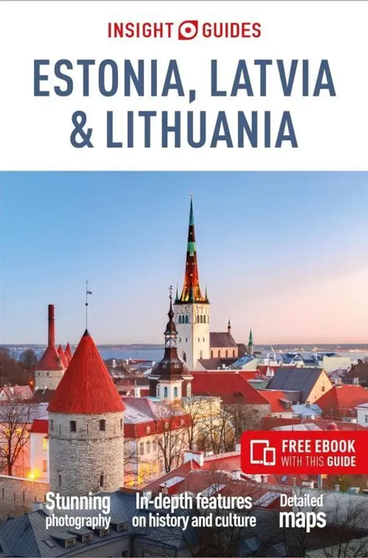 Estonia, Latvia & Lithuania, Insight Guides af APA Publications