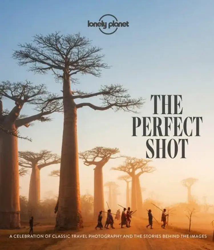 The Perfect Shot: A Celebration of classic travel photography af Lonely Planet