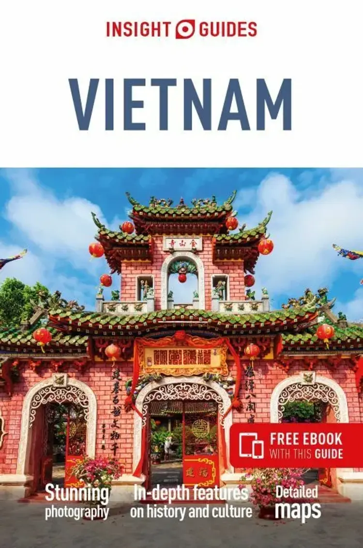 Insight Guide Vietnam af APA Publications