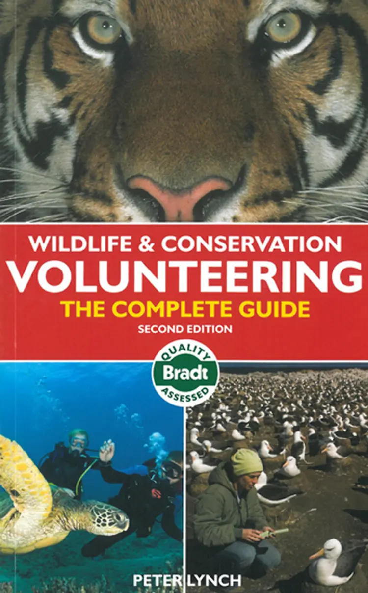 Wildlife & Conservation Volunteering : The Complete Guide af Peter Lynch