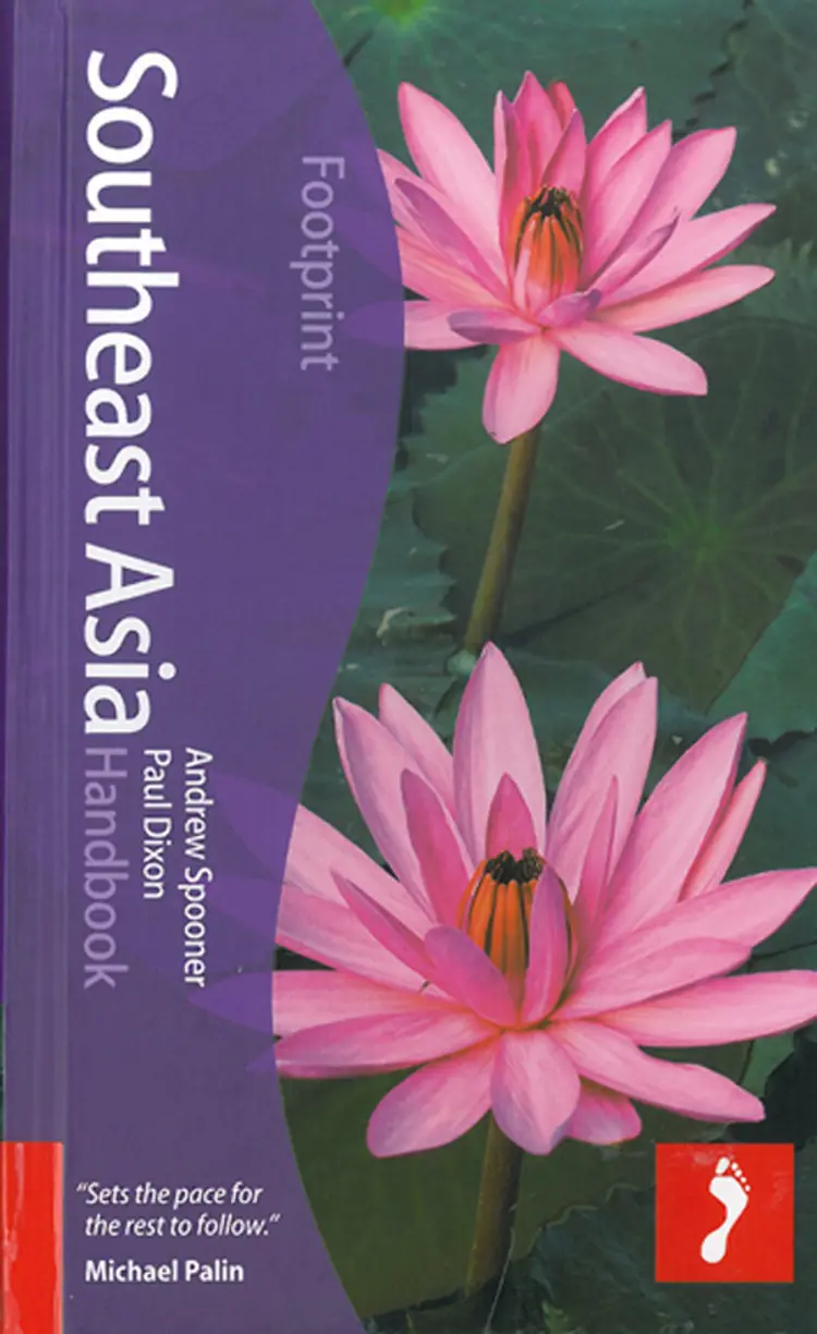 Southeast Asia Handbook af Andrew Spooner