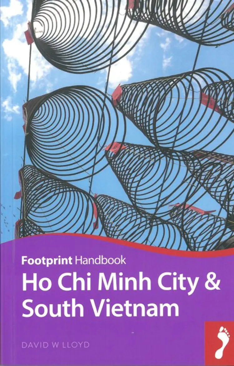 Ho Chi Minh & South Vietnam Handbook - David W. Lloyd af David W. Lloyd