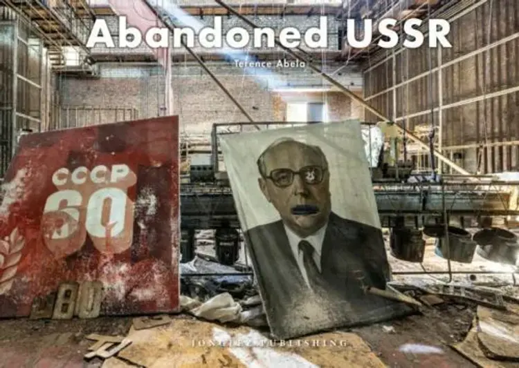 Abandoned USSR af Terence Abela