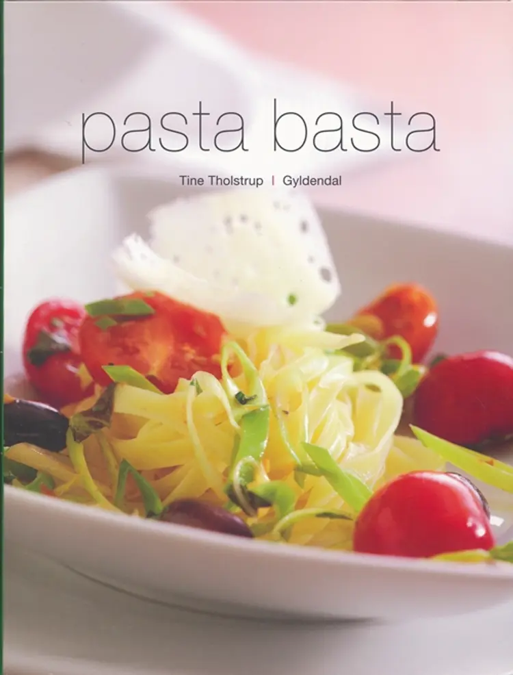 Pasta Basta af Tine Tholstrup