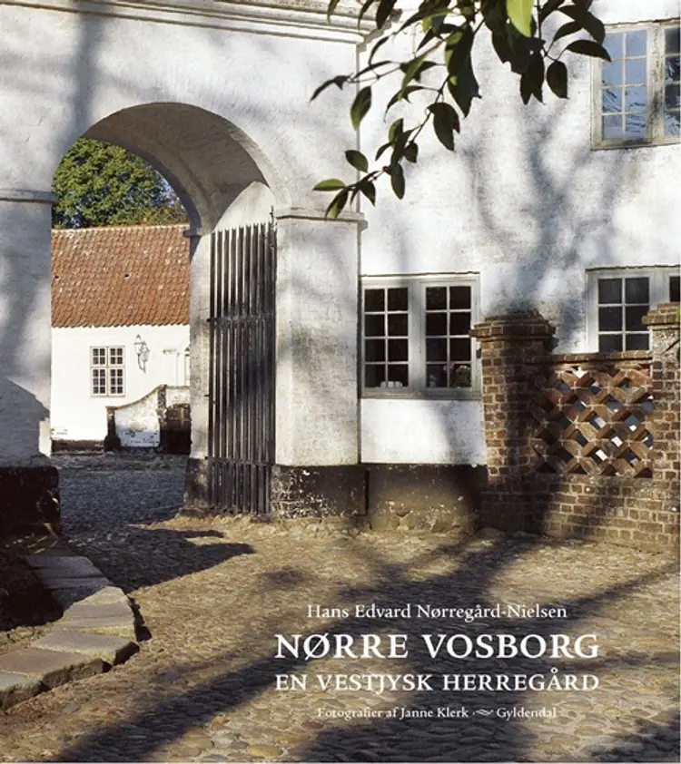 Nørre Vosborg af Hans Edvard Nørregård-Nielsen