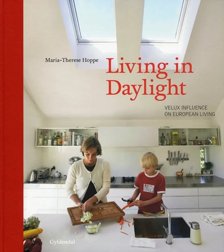 Living in Daylight af Maria-Therese Hoppe