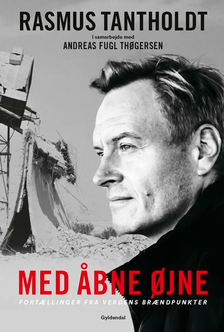 Med åbne øjne af Rasmus Tantholdt
