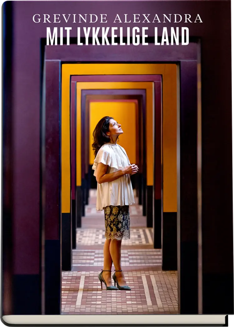 Mit lykkelige land af Rikke Hyldgaard