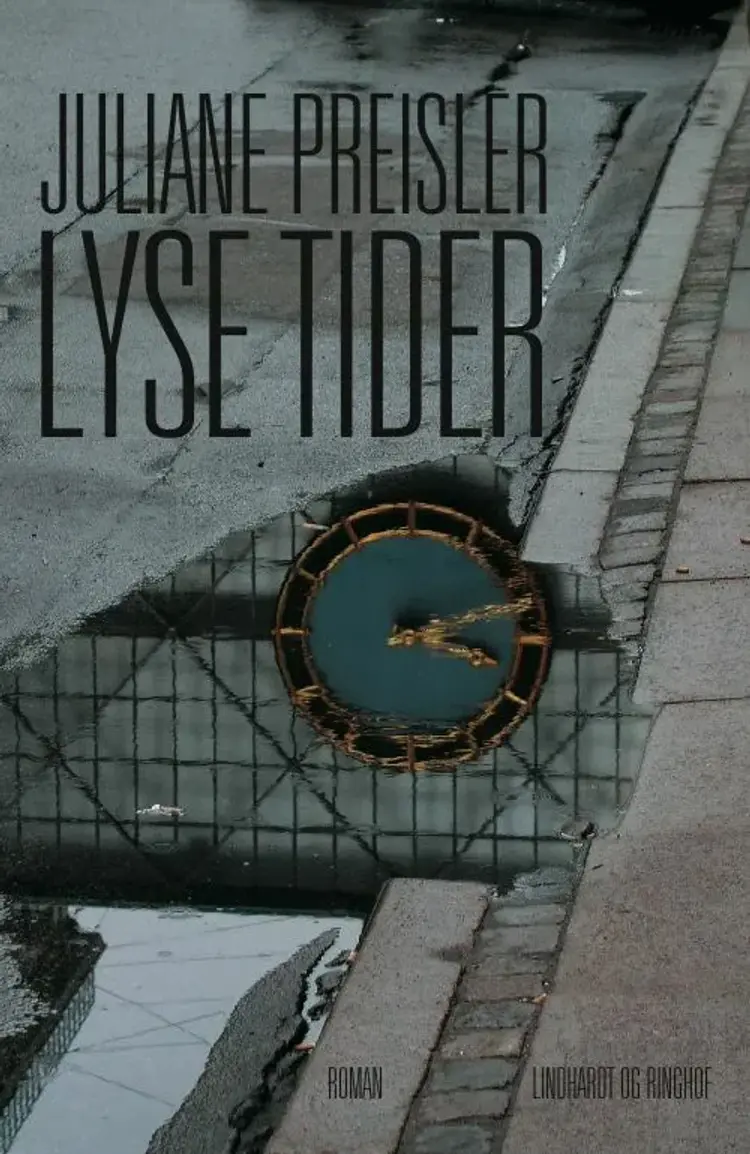 Lyse tider af Juliane Preisler