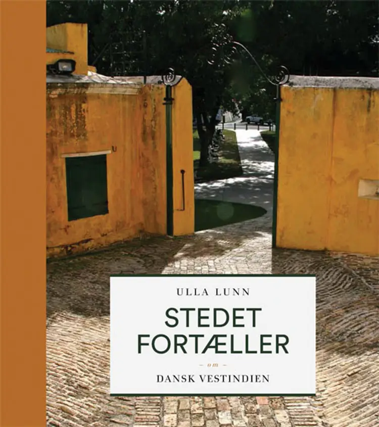 Stedet fortæller af Ulla Lunn