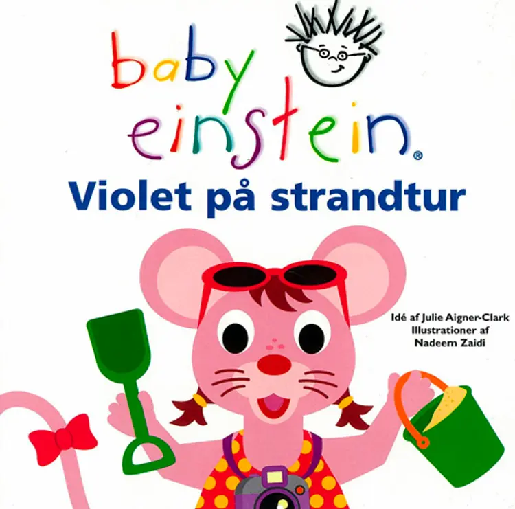 Violet på strandtur af Julie Aigner-Clark