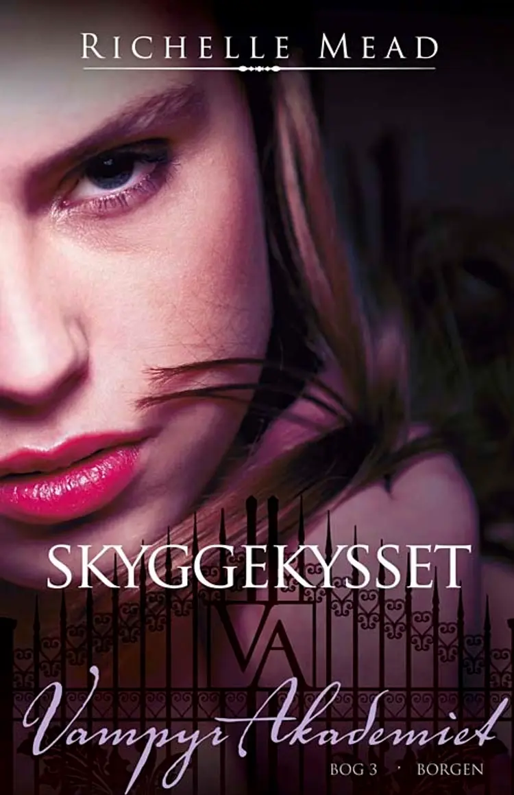 Skyggekysset af Richelle Mead