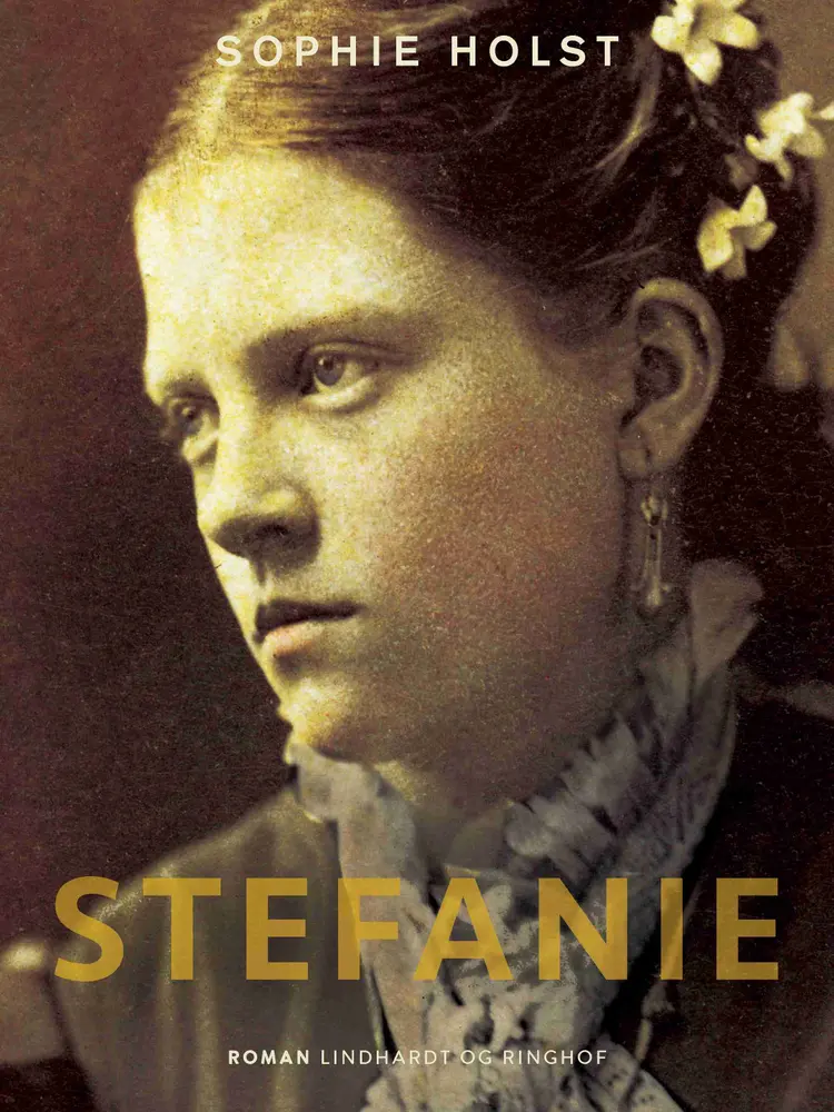 Stefanie af Sophie Holst