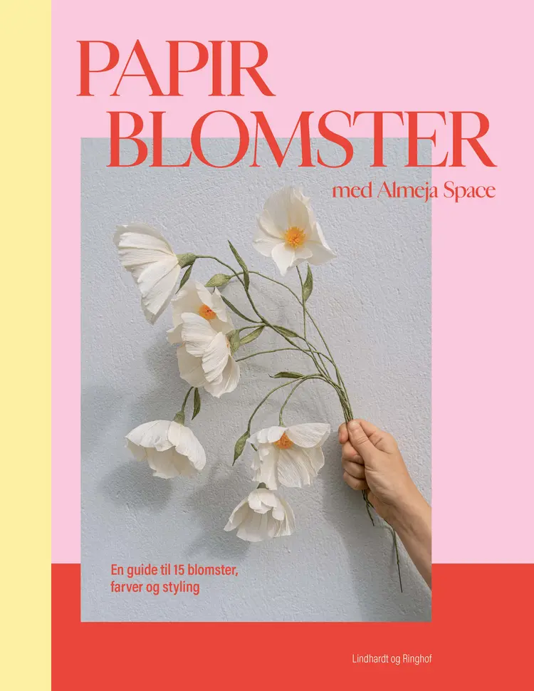 Papirblomster med Almeja Space af Sara Finne Frandsen