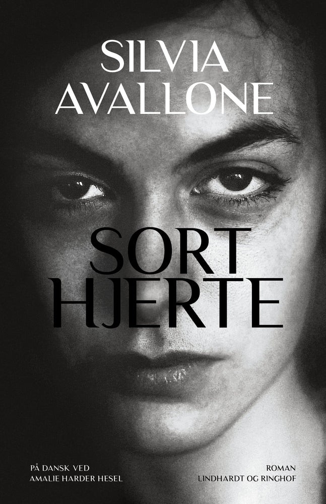Sort hjerte cover