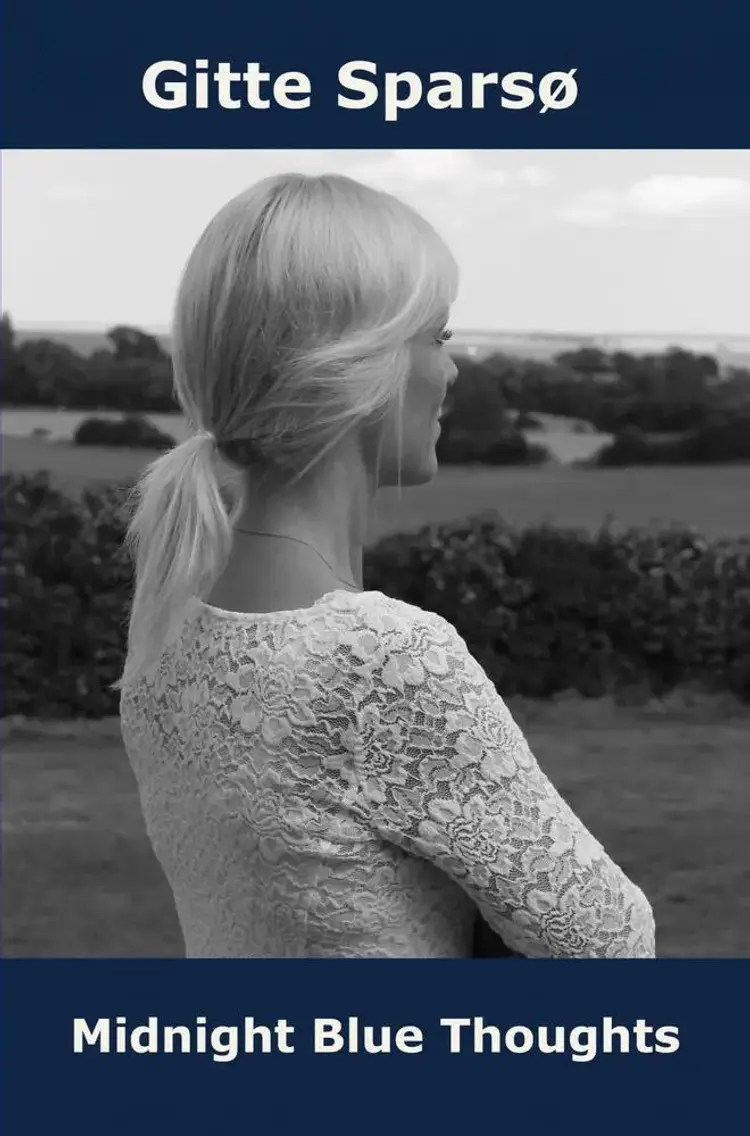 Midnight Blue Thoughts af Gitte Sparsø