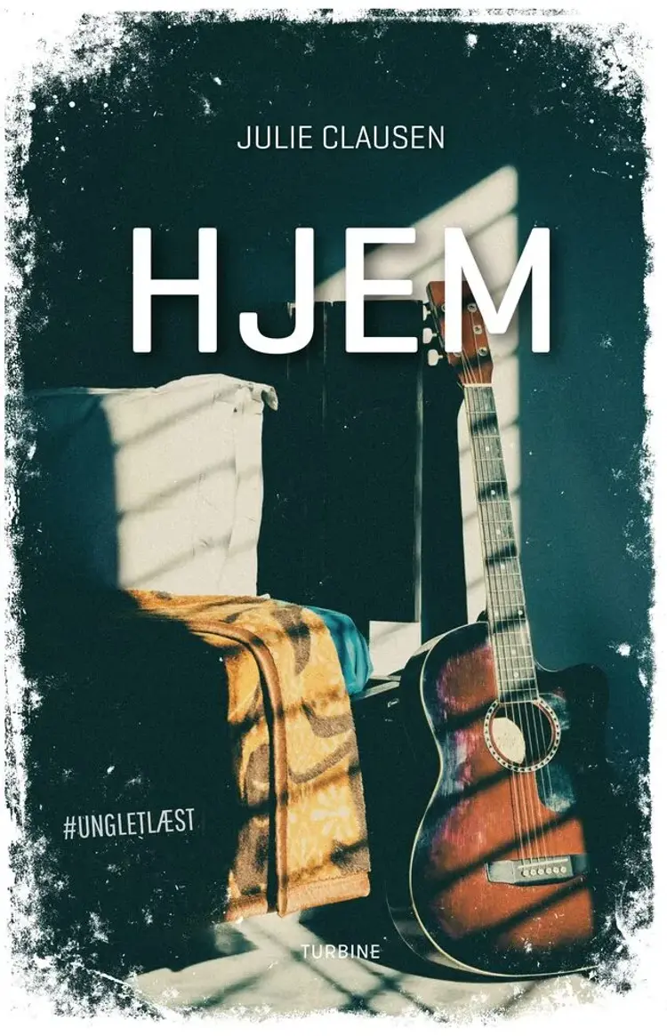 Hjem af Julie Clausen