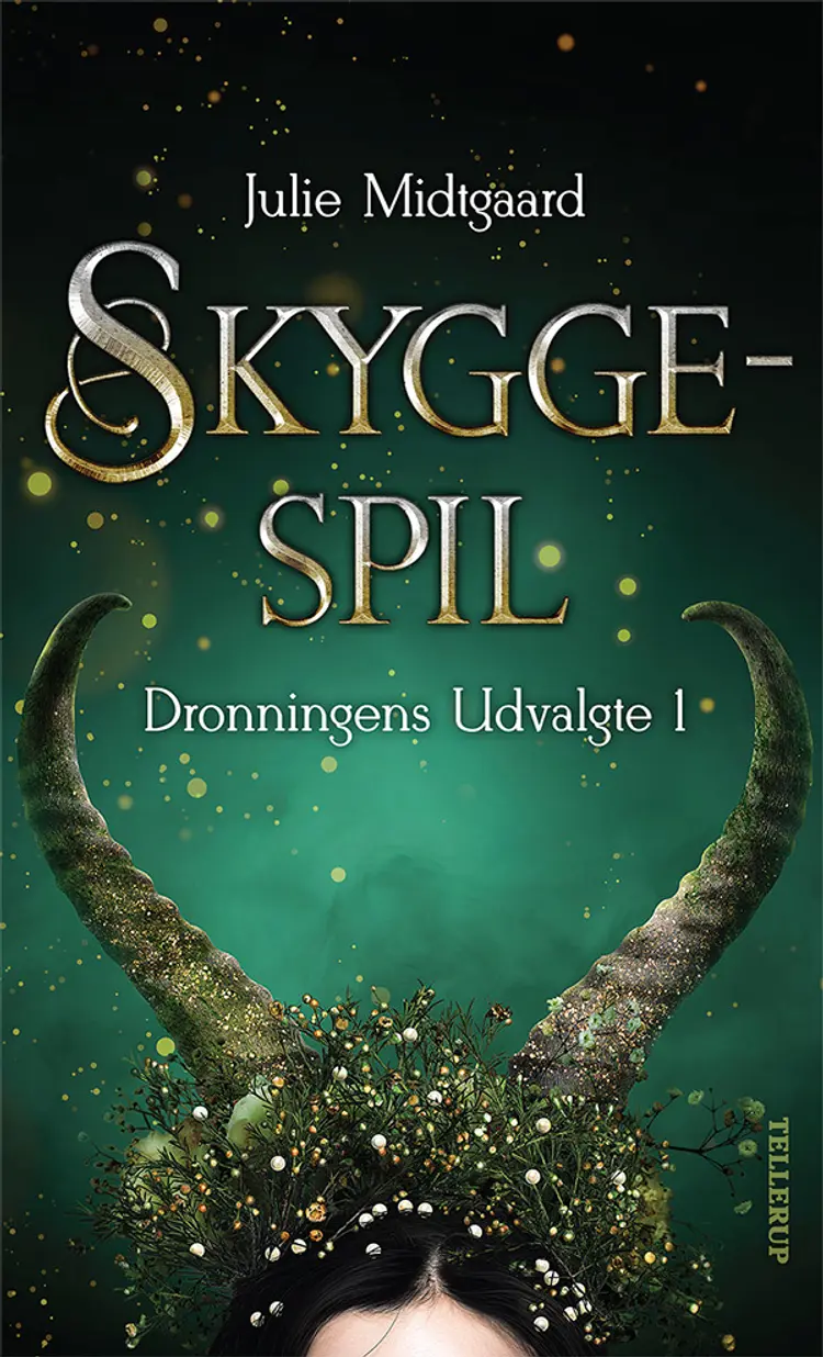 Skyggespil af Julie Midtgaard