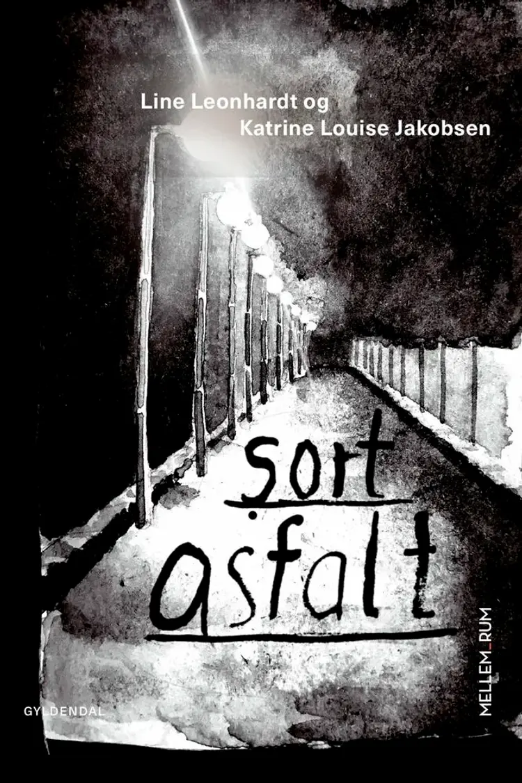 Sort asfalt af Line Leonhardt