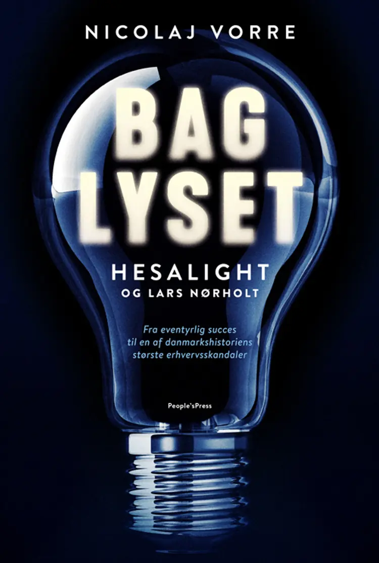 Bag lyset af Nicolaj Vorre