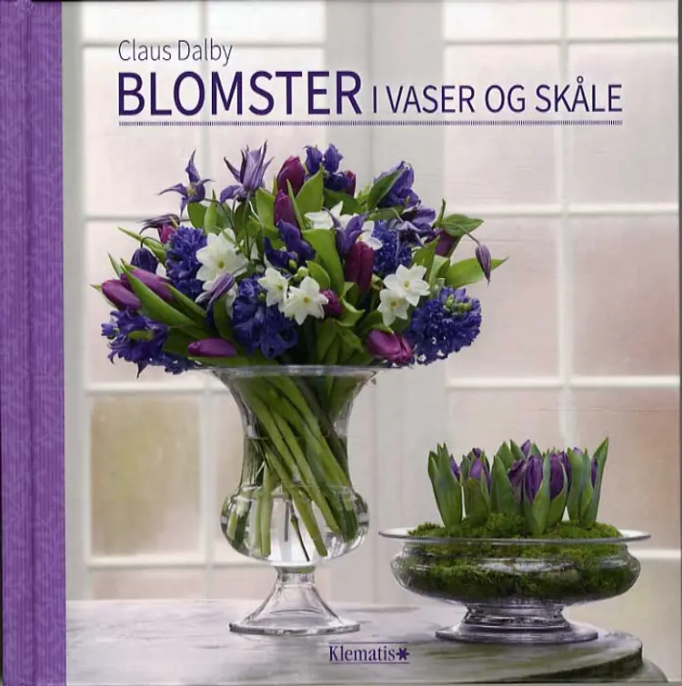 Blomster i vaser og skåle af Claus Dalby