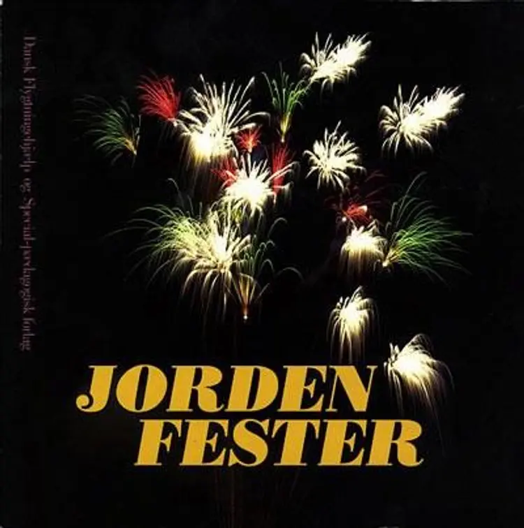 Jorden fester af Ragnhild Riis