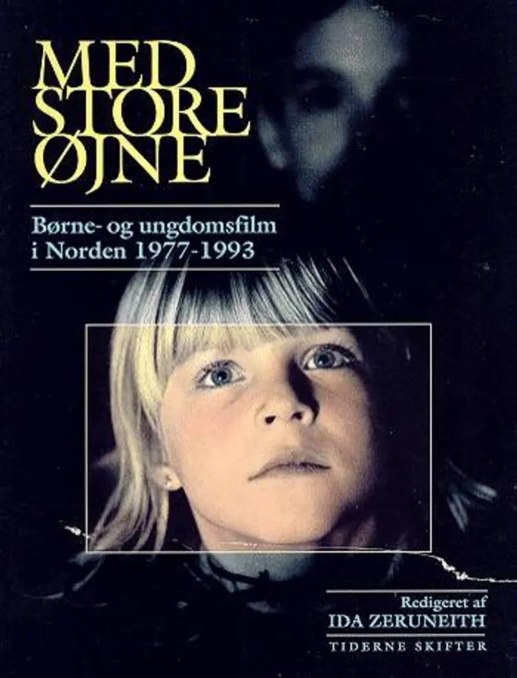 Med store øjne af .