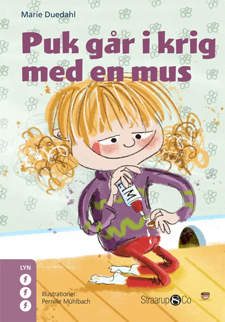 Puk går i krig med en mus af Marie Duedahl