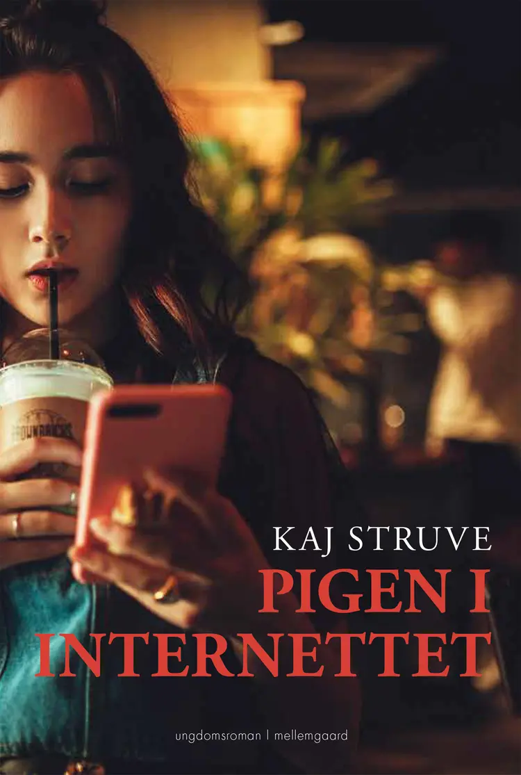 Pigen i internettet af Kaj Struve