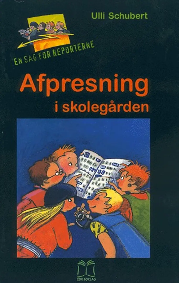 Afpresning i skolegården af Ulli Schubert