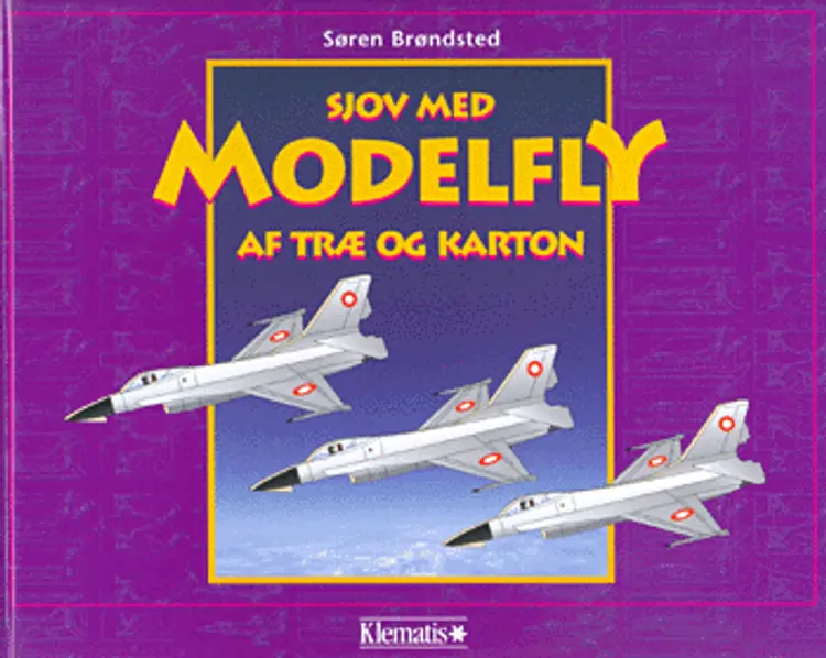 Sjov med modelfly af træ og karton af Søren Brøndsted