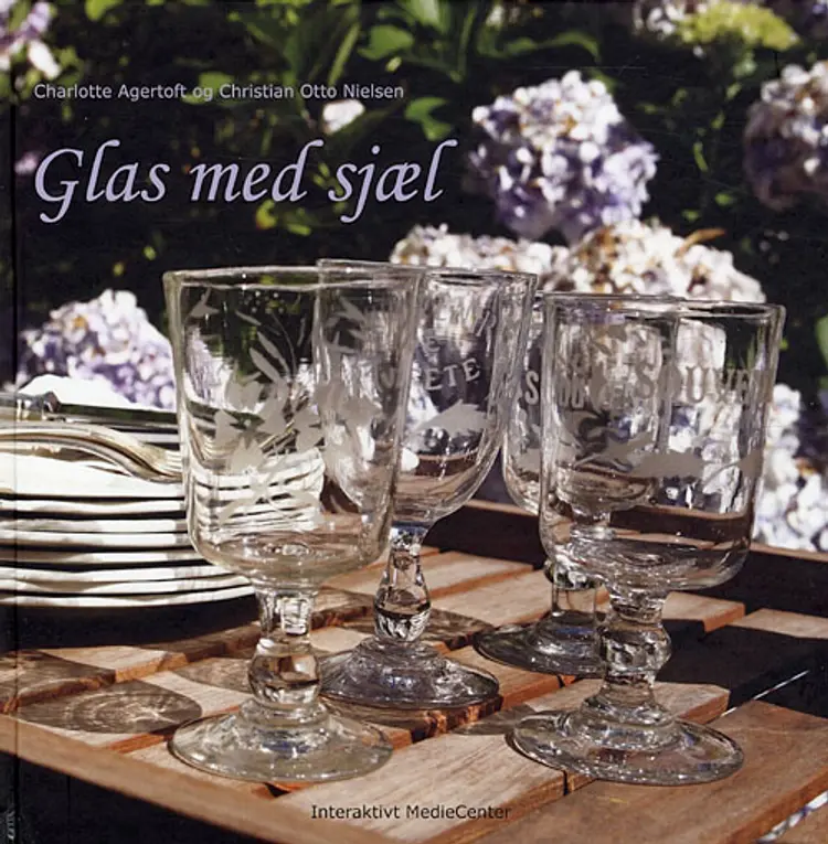 Glas med sjæl af Charlotte Agertoft