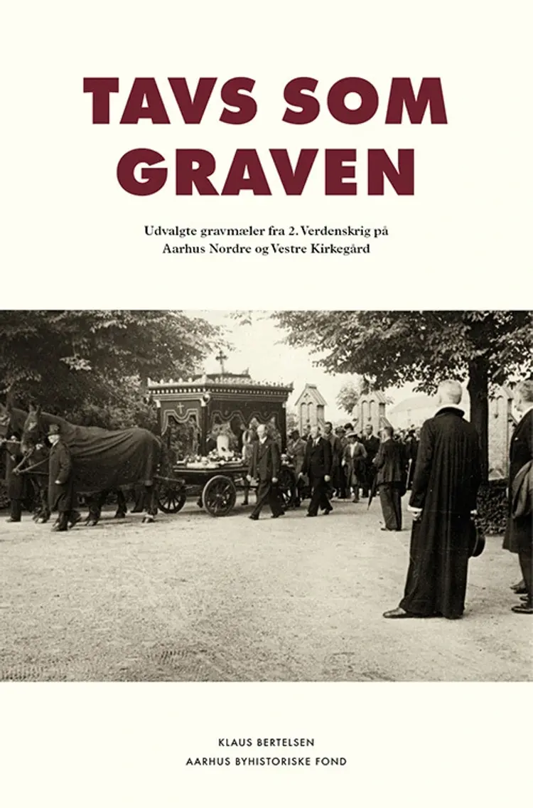 Tavs som graven af Klaus Bertelsen