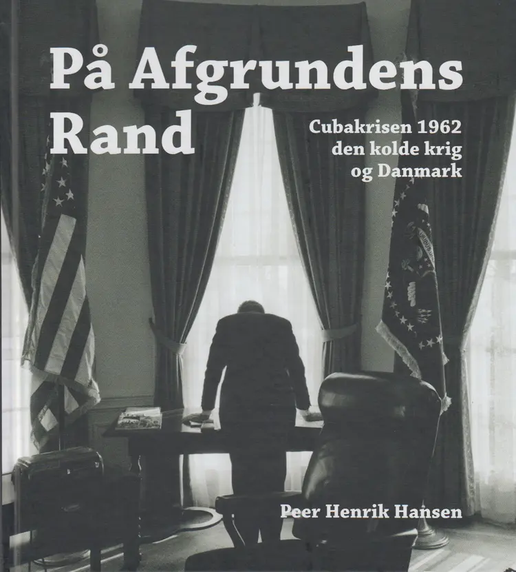 På afgrundens rand af Peer Henrik Hansen