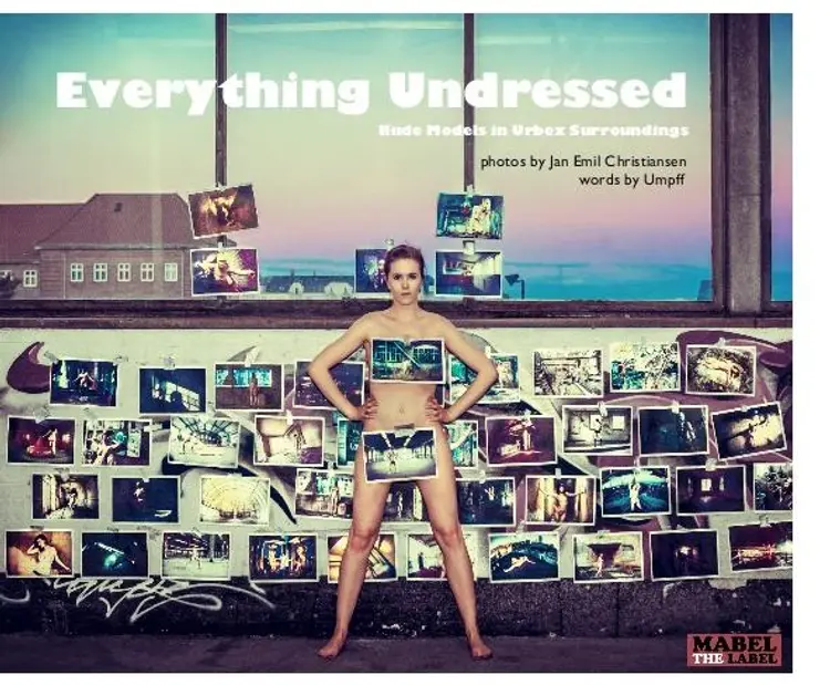 Everything Undressed af Jan Emil Christiansen