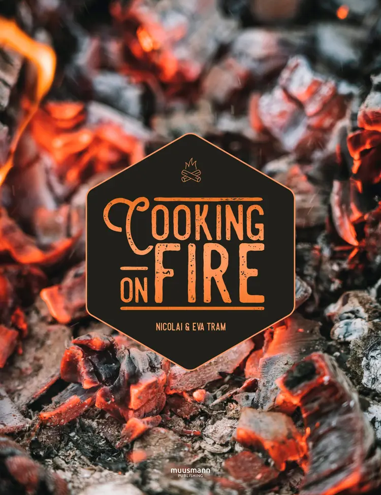 Cooking on fire af Eva Helbæk Tram