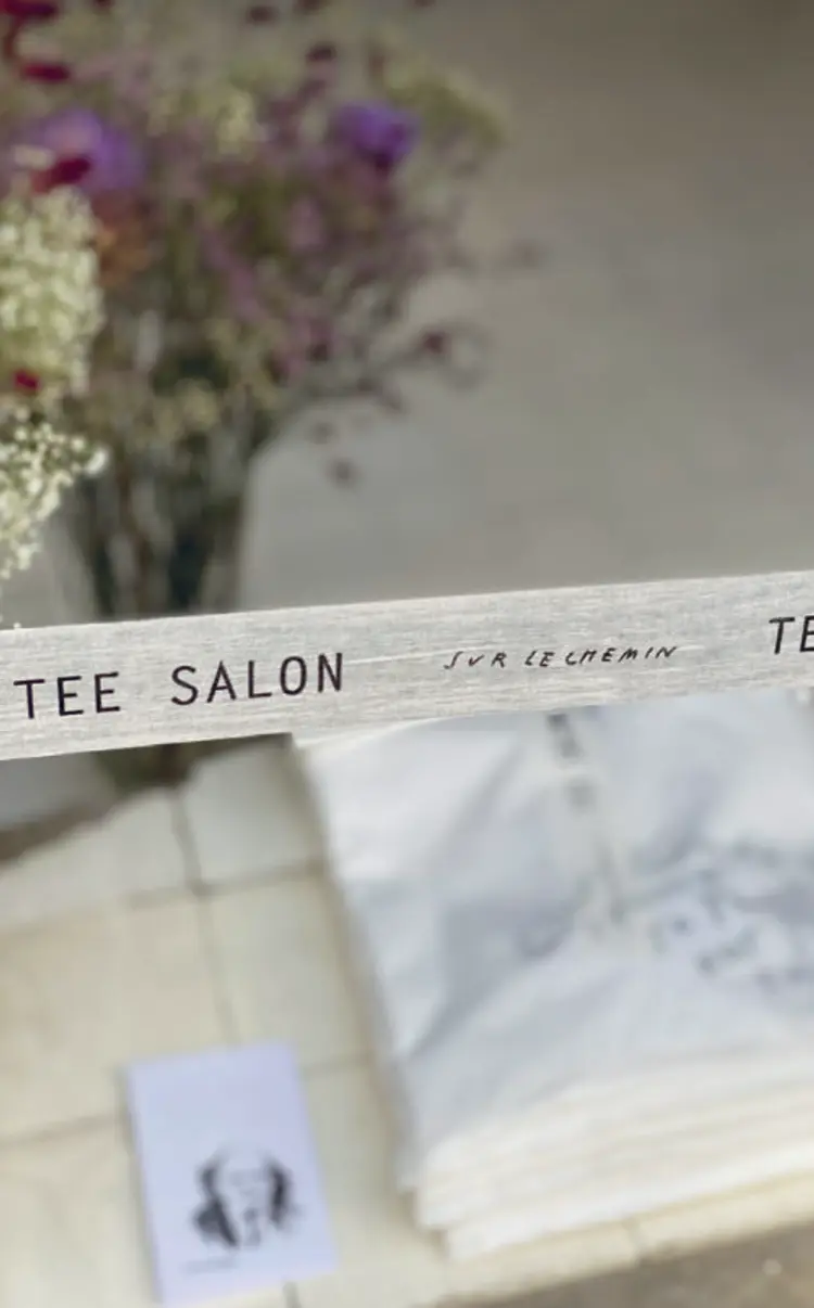 Tee Salon af Uffe Elbæk