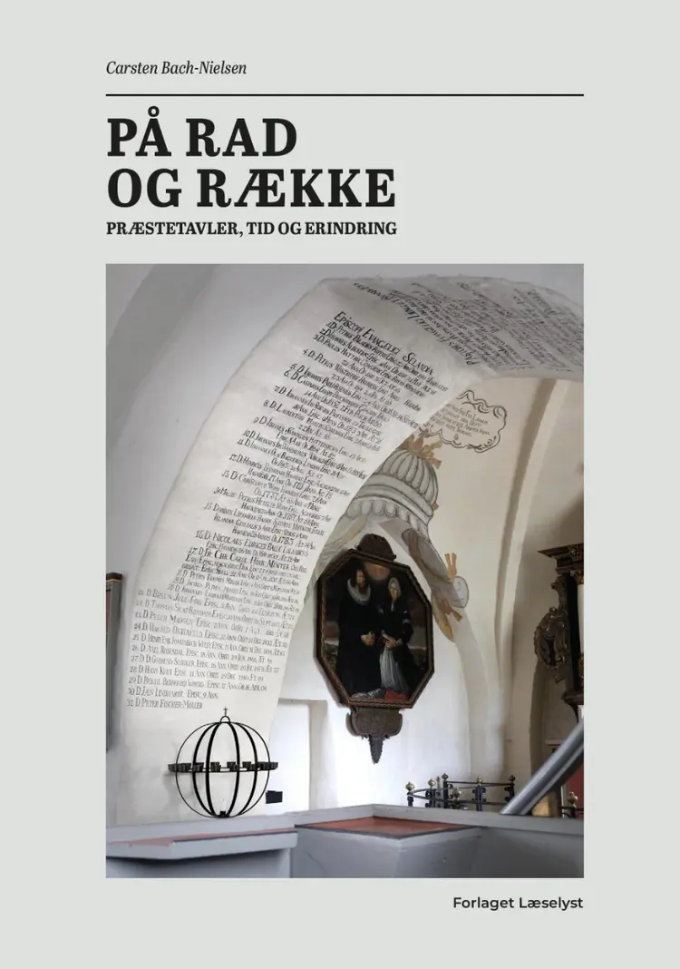 På rad og række af Carsten Bach-Nielsen