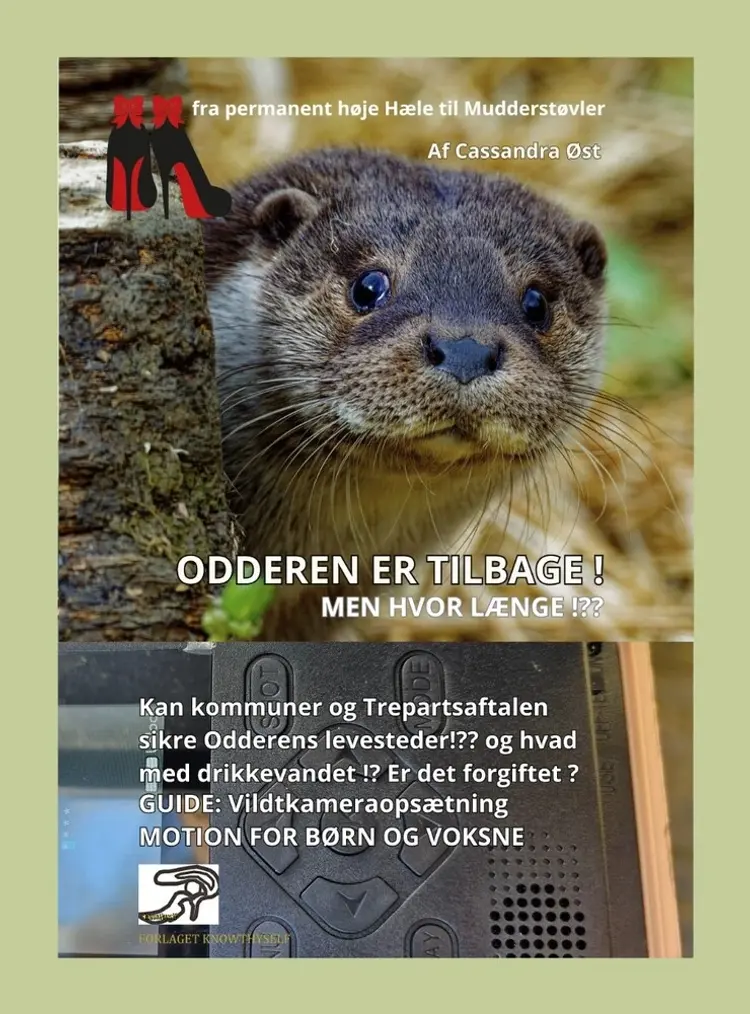 Odderen er tilbage ! af Cassandra Øst
