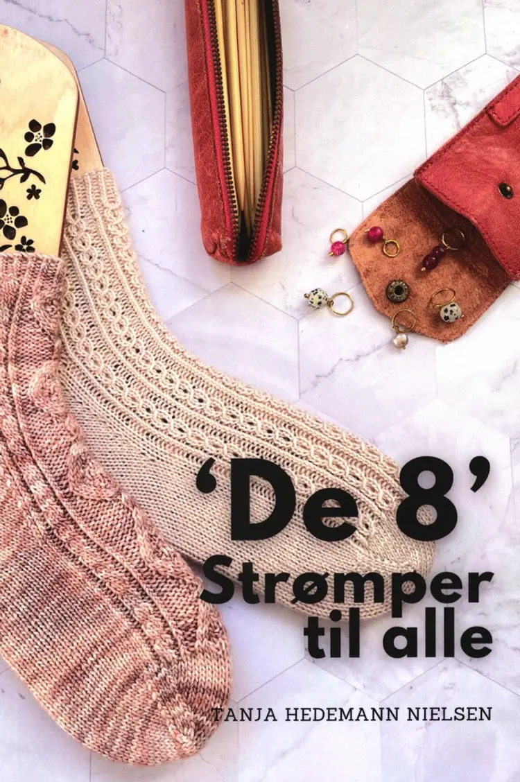'De 8' Strømper til alle af Tanja Hedemann Nielsen