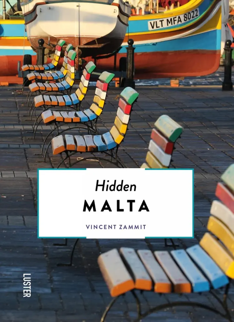 Hidden Malta – 1st edition af Vincent Zammit