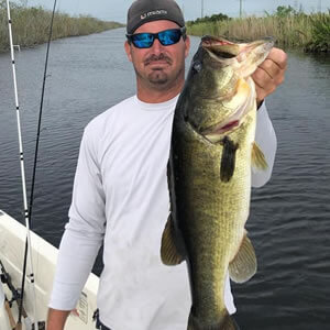 Capt Wayne Fellows-how to catch peacock fish