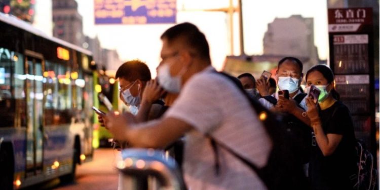 Pengguna Internet di China 1,05 Miliar